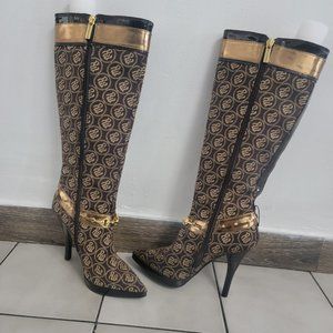 ROCA WEAR BRAND BOOTS, SIZE  5, WITH ELEGANT HIGH HEELS, BROWN AND GOLD COLOR
